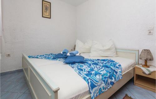One-bedroom Apartment In Vir