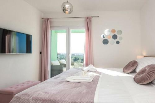 Villa Nin Holiday Home With Pool