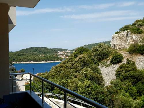 Orchid Seaview Apartment