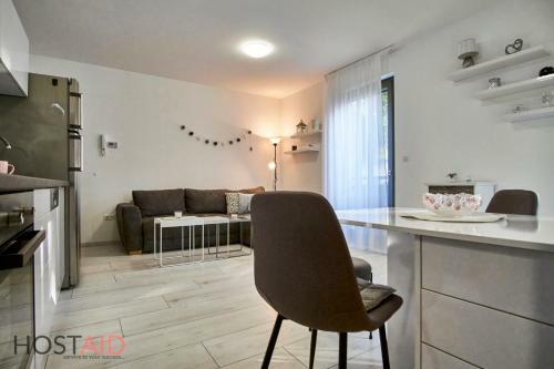 Vanessa Apartman Balatonf�red - Hostaid