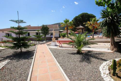 Tess Villa El Mirador