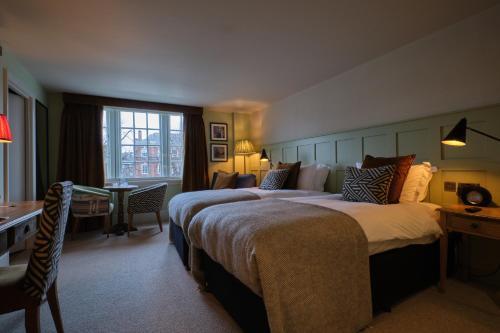 Hotel The Bear Esher