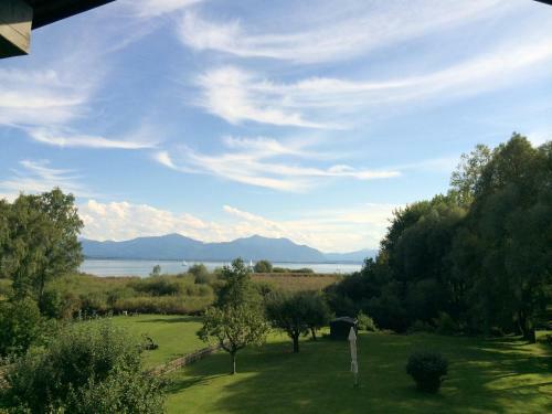 Hostal Hotel Garni - Chiemsee-pension-seebruck