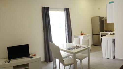 Wonderful Apartments With Shared Jacuzzi And Panorama Rooftop