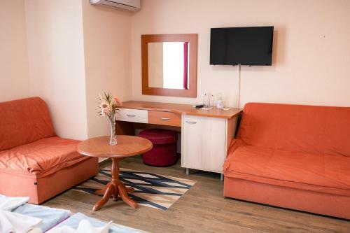 Bed & Breakfast Hotel Holiday-m