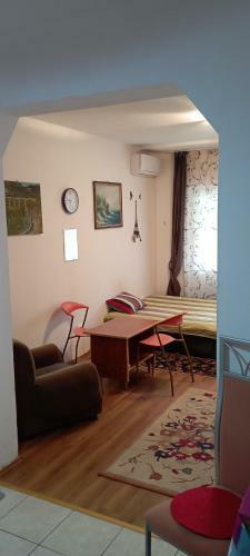 Apartments Mirosica
