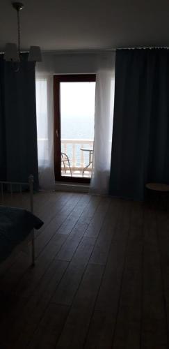 Apartment By The Sea