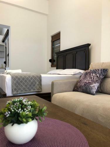 Azur Apartments