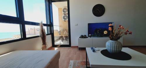 Seaview Apartment & Pool