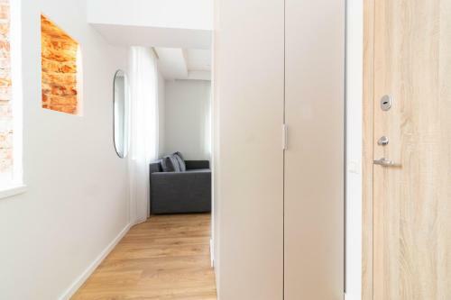 Top Street One Apartments, By Cohost