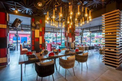 Aslan Corner Hotel