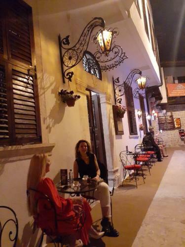 Hotel Ranjous Otel