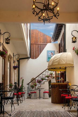 Hotel Ranjous Otel