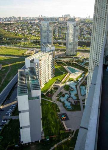 Lake View Luxury Apart With Everything You Need