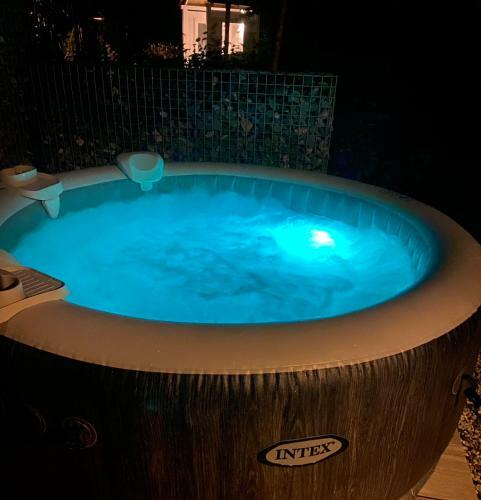 Bed & Breakfast Wellness Huisje Aan Zee