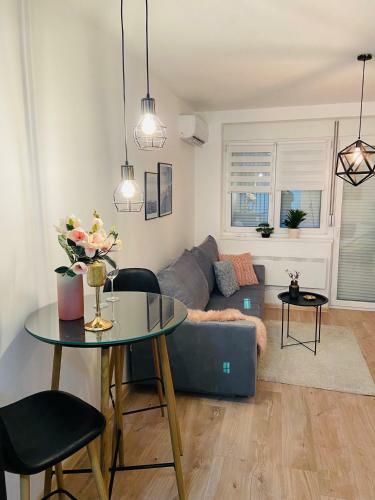 Iskra Apartman