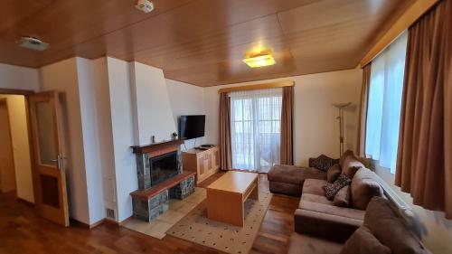 Luxury Apartments Pre?in