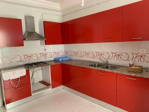 Beautiful Seafront Apartment With Private Car Park