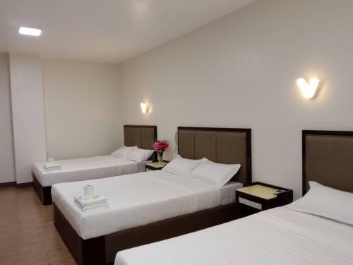 Meaco Royal Hotel- Lucena