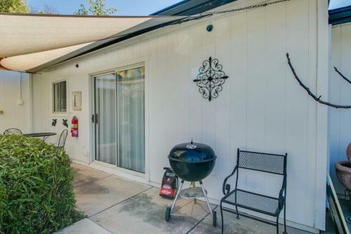 Private Bedroom #1 In Great Location Wpool