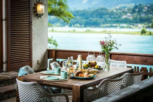 Ferienhaus Faakersee Hideaway Am See