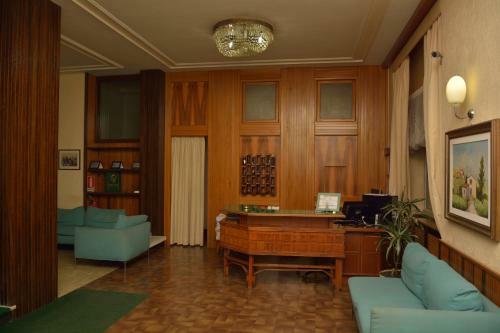 Frank Hotel