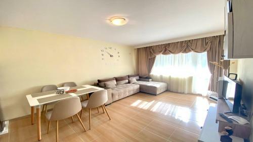 Bratanov Lifestyle Deluxe Apartment