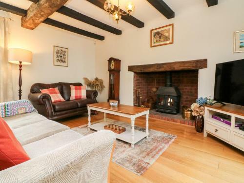 2 Home Farm Cottage