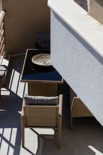 Harbour Hill Apartment With Jacuzzi And Sea View