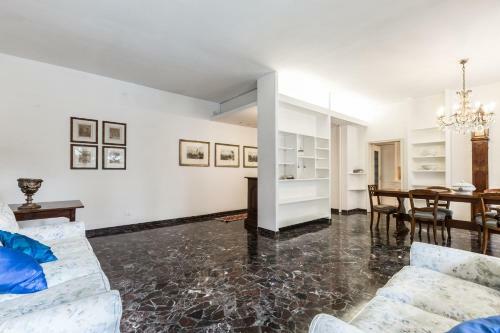 Borghi Mamo - The Place Apartments