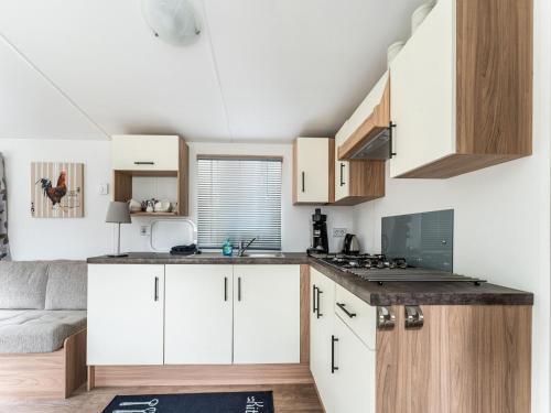 Charming Holiday Home In Grou With Fenced Garden