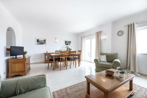 Lovely Townhouse Budens
