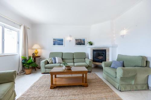 Lovely Townhouse Budens