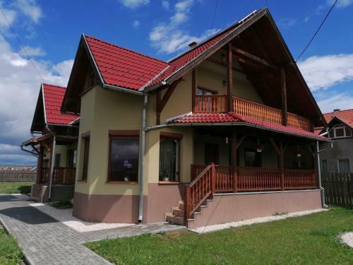 Sz�kelyf�ldi Csal�di H�z