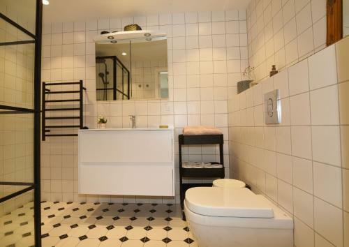 Well-equipped Terraced House In Beautiful Orgryte