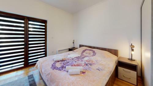 Apartmani Radomirovi?