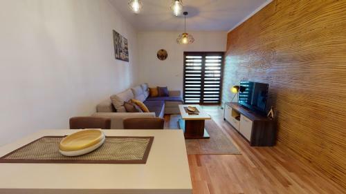 Apartmani Radomirovi?