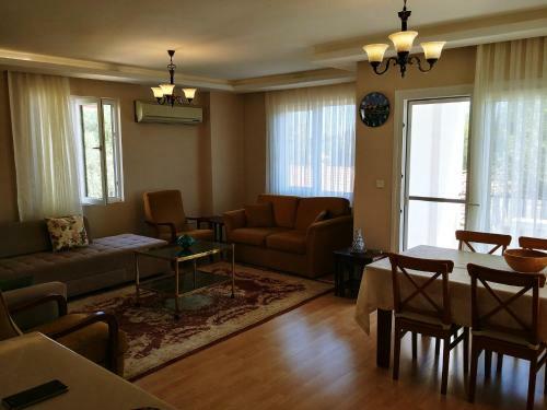 Villa �nallar House