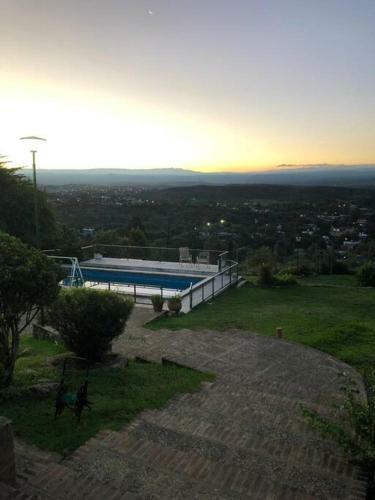 Casa Con Vista A Las Sierras