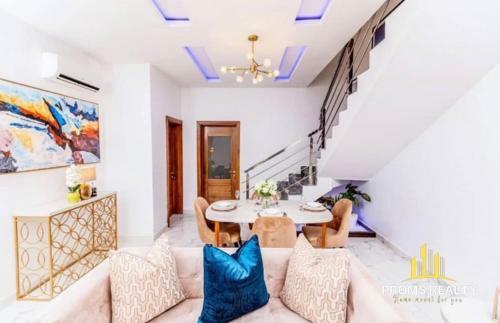 Apartamento 4 Bedroom Duplex Shortlet
