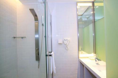 Hotel 7 Days Guiyang North Station