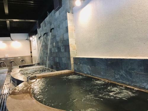 Teng-long Hot Spring Village