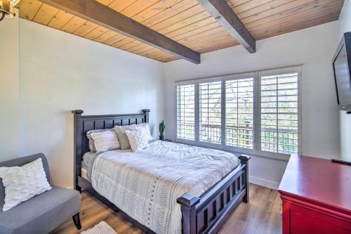 Modern North Bay Home With Pool Table And Patio!