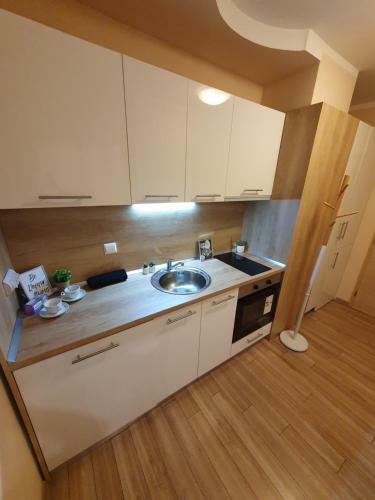 Amelia Apartment