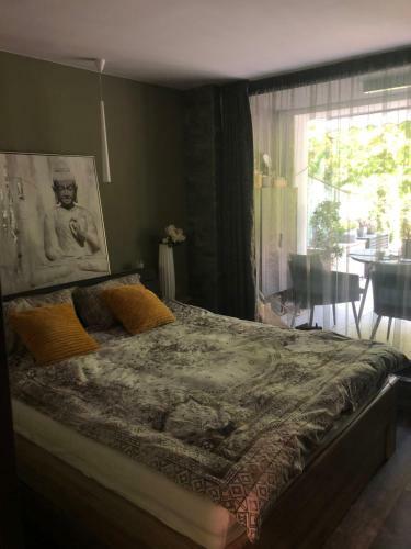 Sea Garden Apartment