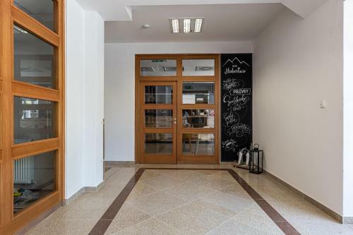 Apartamento Hubertus Karlova Stud�nka