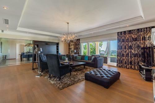 Marbella Villa View 5 Bedrooms