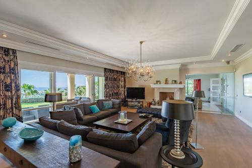 Marbella Villa View 5 Bedrooms