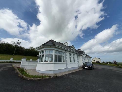 Cairn House