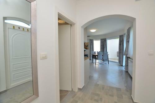 New Apartment With Terrace 3